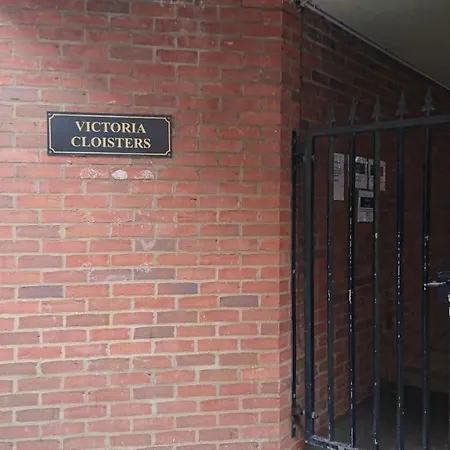 Victoria Cloisters Йорк