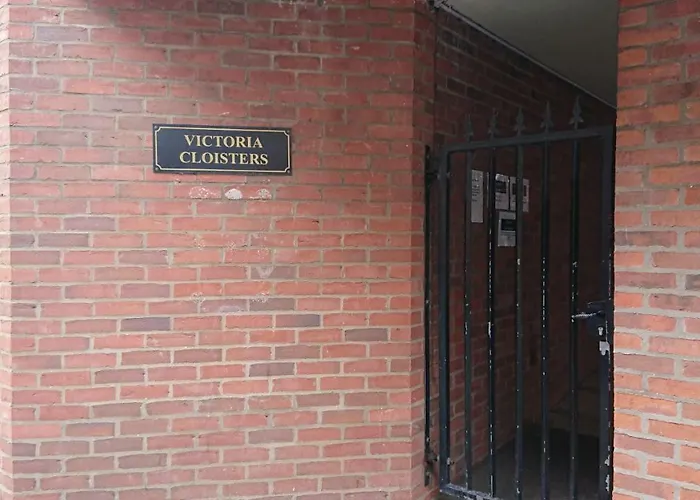 Victoria Cloisters Йорк