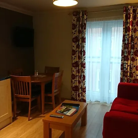 Victoria Cloisters Apartment